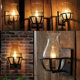 TRADITIONAL WALL LIGHT