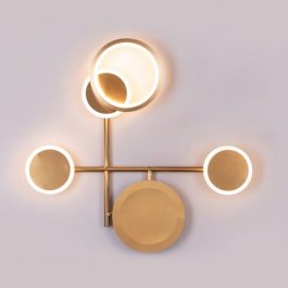 A CHIC MODERN WALL LIGHT