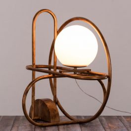 PERFECT CROWD TABLE LAMP