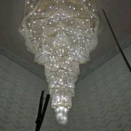 Huge Crystal Chandliender